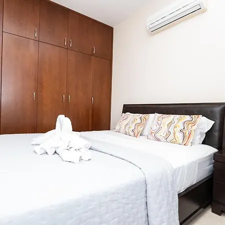 וילה Malama 2 Ekaterina 2 Bedroom פאראלימני