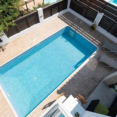 Malama 2 Ekaterina 2 Bedroom וילה פאראלימני