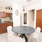 Malama 2 Ekaterina 2 Bedroom Παραλίμνι