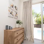 Βίλα Malama 2 Ekaterina 2 Bedroom Παραλίμνι