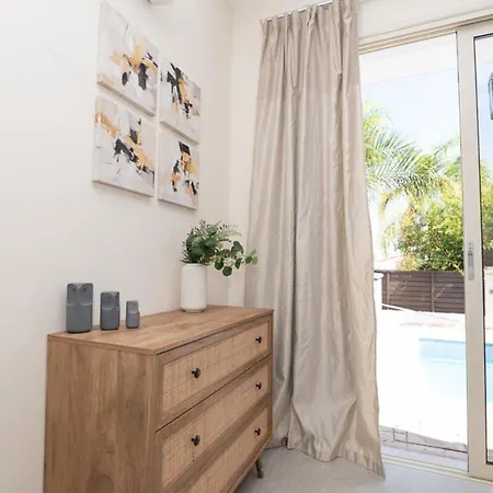 ヴィラ Malama 2 Ekaterina 2 Bedroom パラリムニ