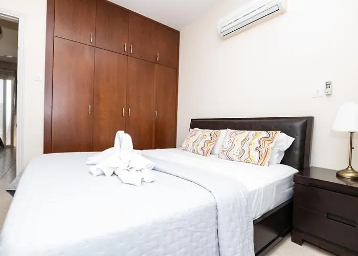 Vila Malama 2 Ekaterina 2 Bedroom Paralimni